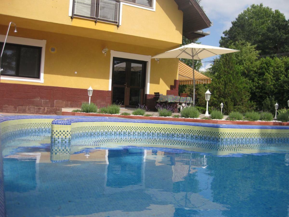 Schieszl Apartments Zamardi 2 Bagian luar foto